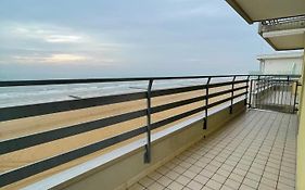 CONDOMINIO CANSIGLIO- Walterigato Apartments- Solo per Famiglie