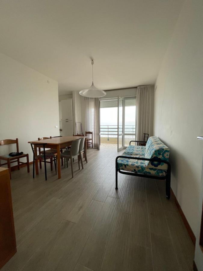 CONDOMINIO CANSIGLIO- Walterigato Apartments- Solo per Famiglie Lido di Jesolo Esterno foto