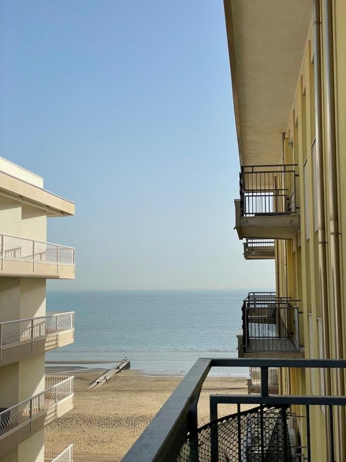 CONDOMINIO CANSIGLIO- Walterigato Apartments- Solo per Famiglie Lido di Jesolo Esterno foto